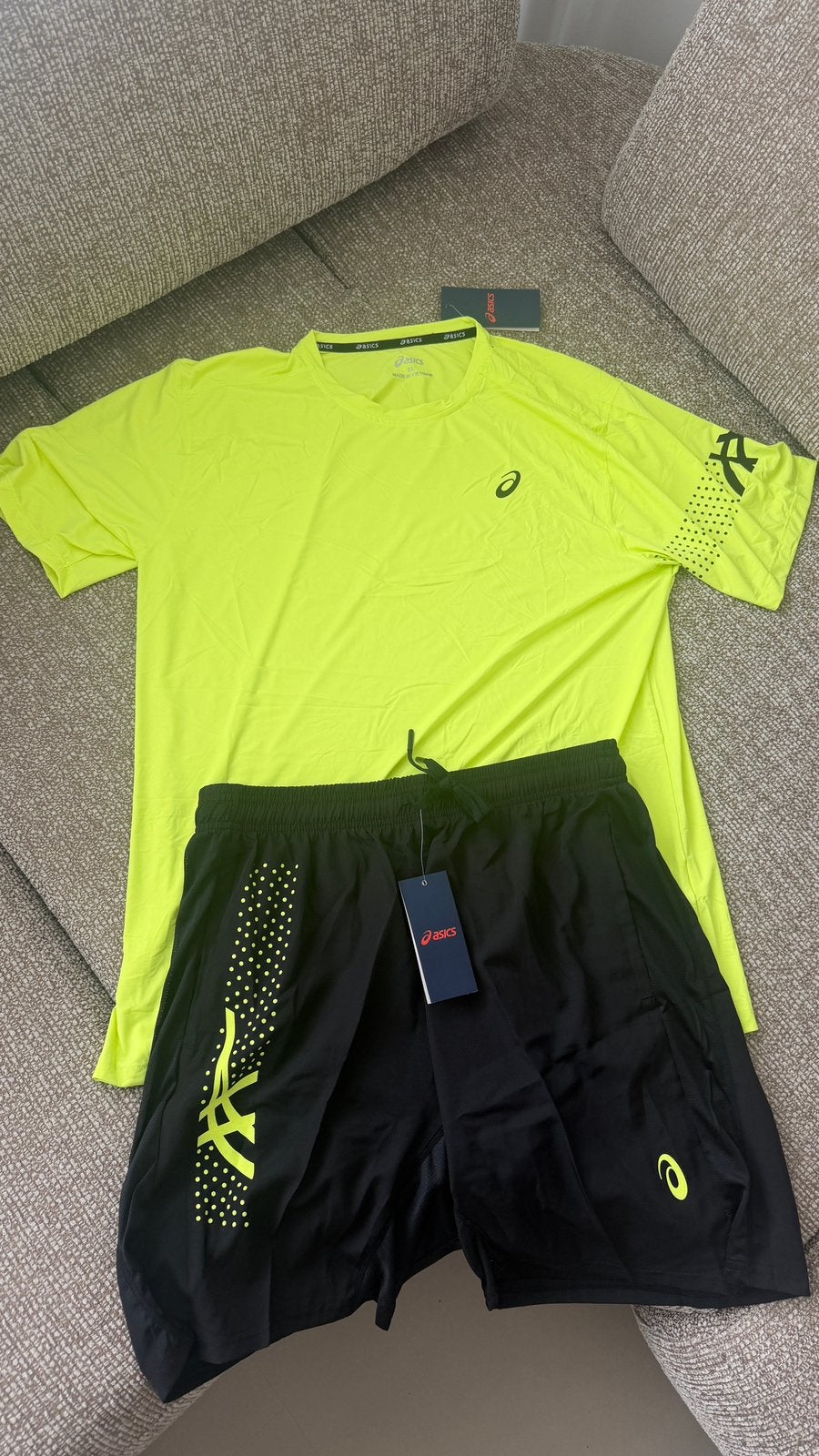 Asics zomerset, Ophalen of Verzenden, Zo goed als nieuw, Maat 56/58 (XL), Zwart