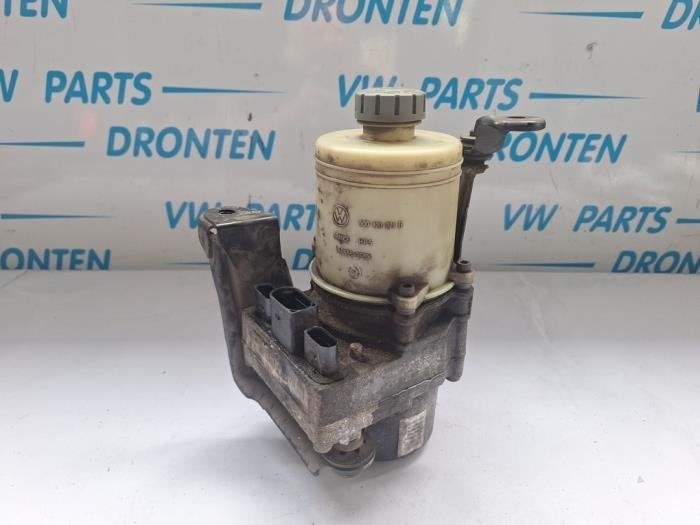 Stuurbekrachtiging Pomp van een Volkswagen Fox