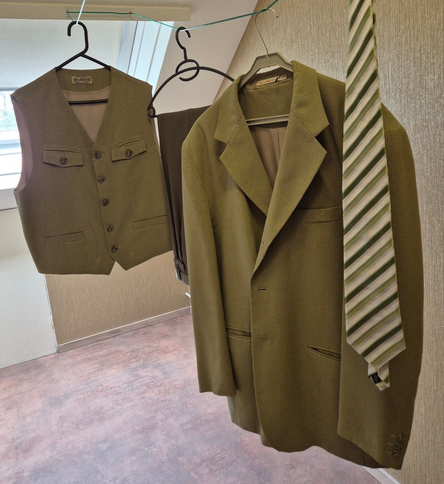 Casual heren kostuum (combinatie), licht groen., Ophalen of Verzenden, Zo goed als nieuw, Maat 52/54 (L), Groen
