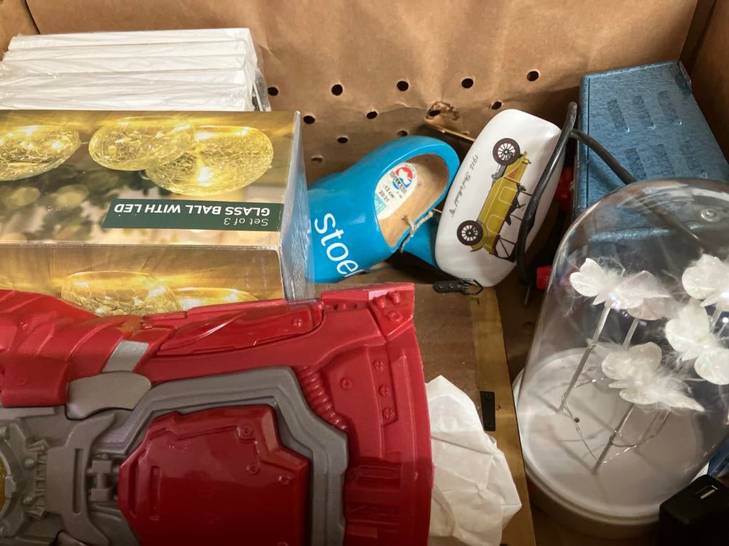 50 bananendozen Rommelmarkt spullen, Diversen, Rommelmarktspullen, Ophalen of Verzenden, Zo goed als nieuw