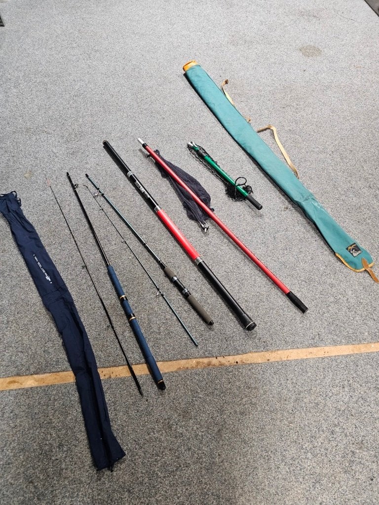 3 hengels en 2 visnetten voor €35,-, Watersport en Boten, Ophalen, Gebruikt, Werphengel, Nvt
