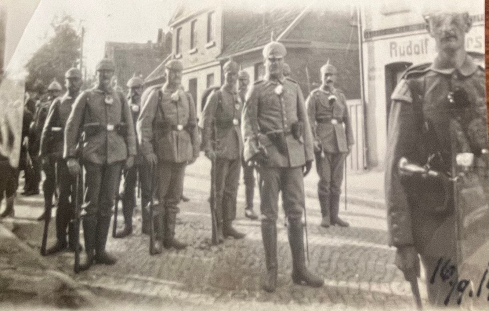 WO1 DUITS Zw/w foto vroege foto Soldaten met pickelhauben, Verzenden, Landmacht, Duitsland, Foto of Poster