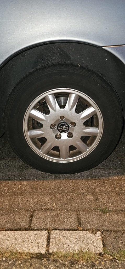 Set originele Volvo V70 velgen + banden 195/65 R15, Auto-onderdelen, Banden en Velgen, Ophalen, Gebruikt, 15 inch, Banden en Velgen
