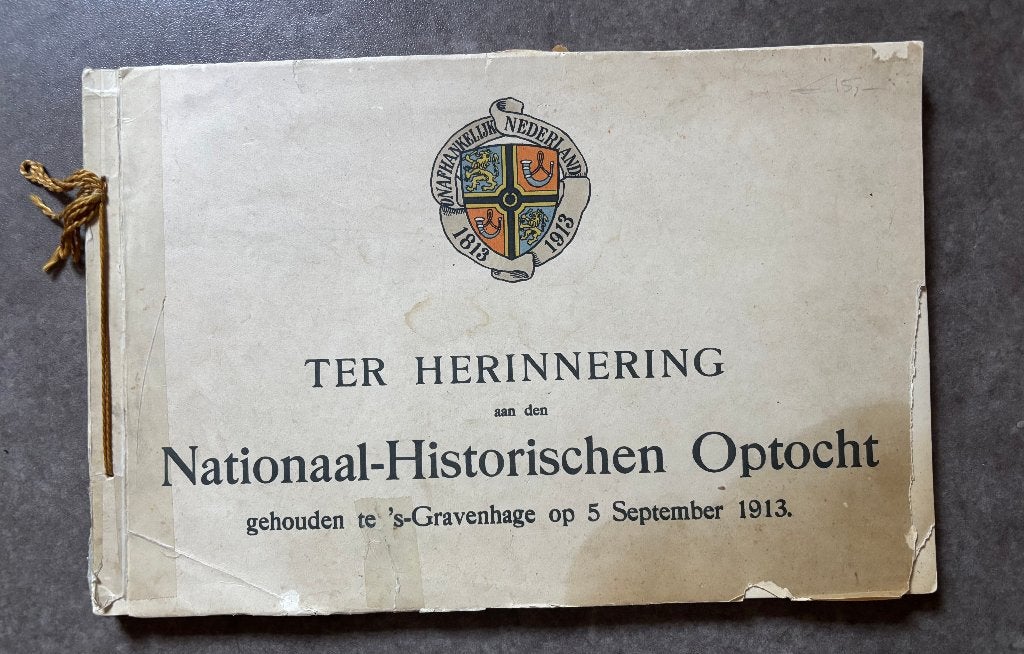 Nationaal-Hischtorische Optocht 's-Gravenhage 1911, Boeken, Ophalen of Verzenden, 20e eeuw of later, Onbekend, Gelezen