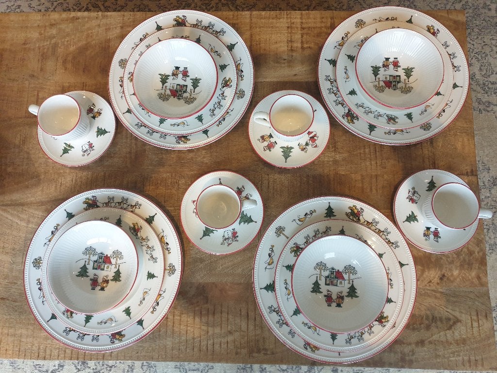 Windsor christmas 16 delig ontbijt kerst kerstservies, Ophalen of Verzenden, Zo goed als nieuw, Compleet servies, Wedgwood