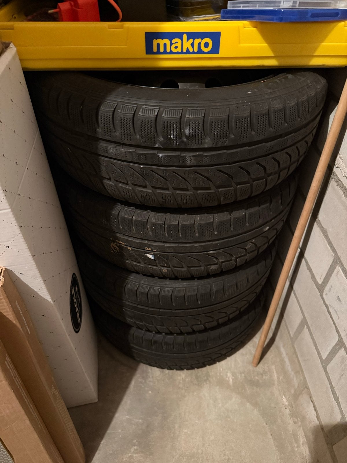 Winterbanden Fiat 500 - 185/55 R15, Ophalen of Verzenden, Gebruikt