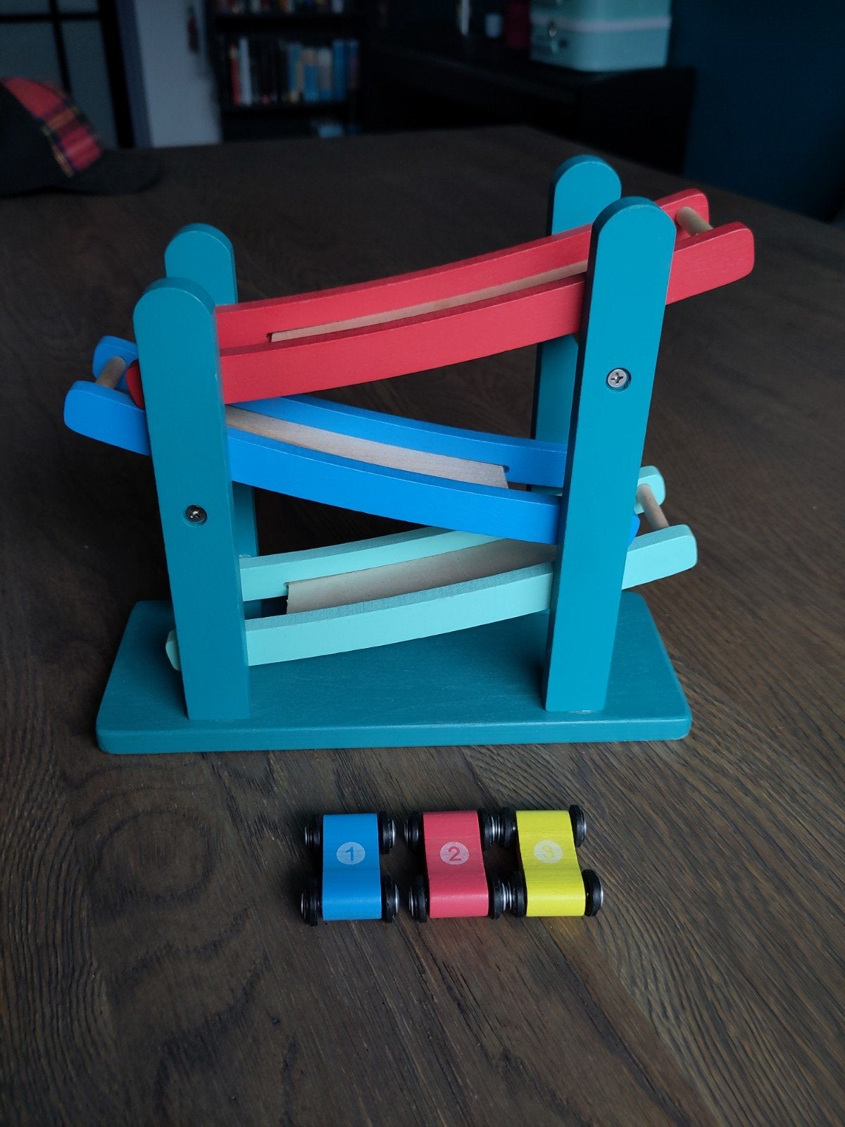 Houten autobaan met 3 auto's van HEMA voor peuters, Ophalen of Verzenden, Gebruikt, Overige typen, Met wieltjes