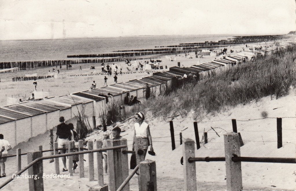 Domburg   -   strandgezicht                     =0016=, Ophalen of Verzenden, 1960 tot 1980, Gelopen, Zeeland