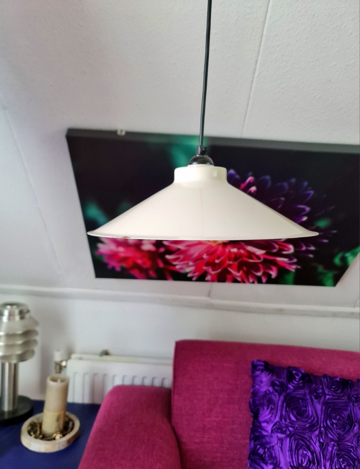 Hanglamp industrieel Scandinavisch merk Horn crème wit, Huis en Inrichting, Lampen | Hanglampen, Ophalen, Gebruikt, Vintage retro seventies design