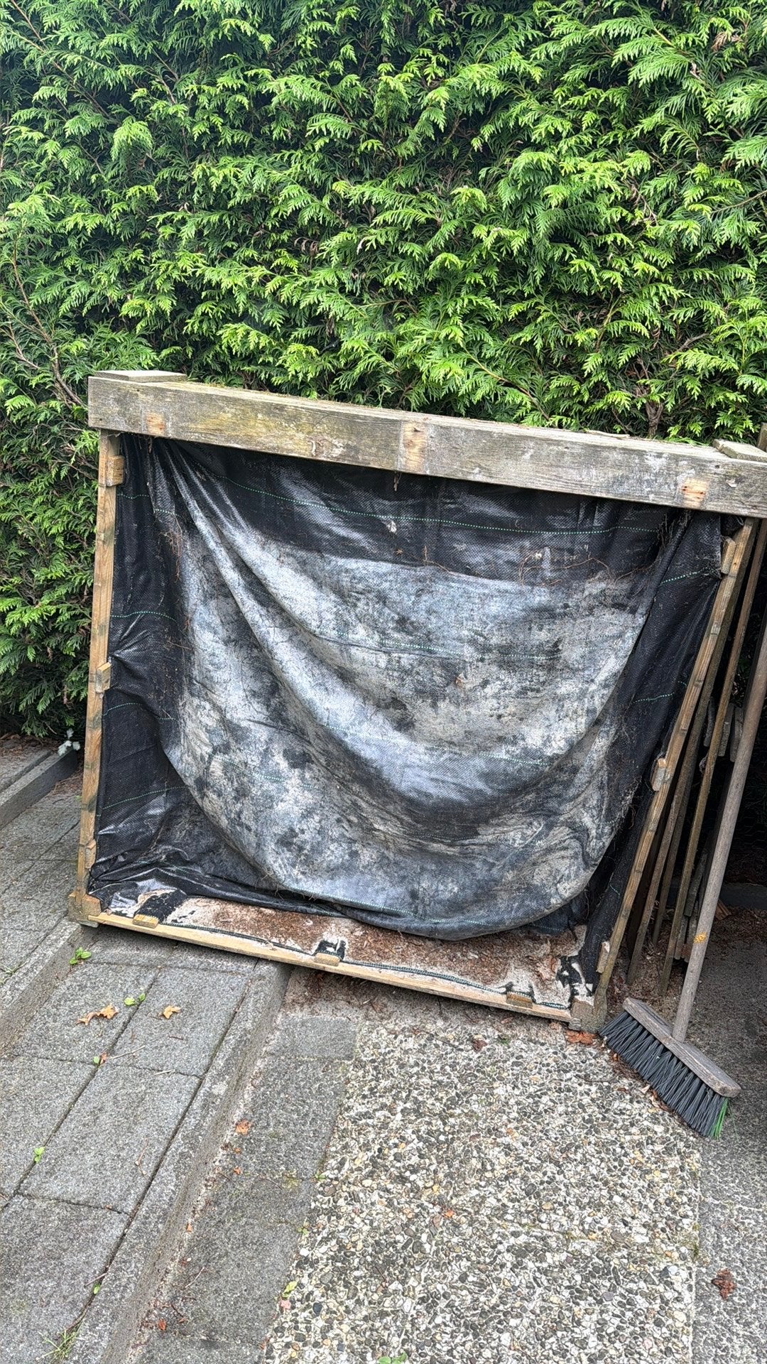Gratis houten zandbak, Dieren en Toebehoren, Ophalen, Zo goed als nieuw, 110 cm of meer, Minder dan 65 cm