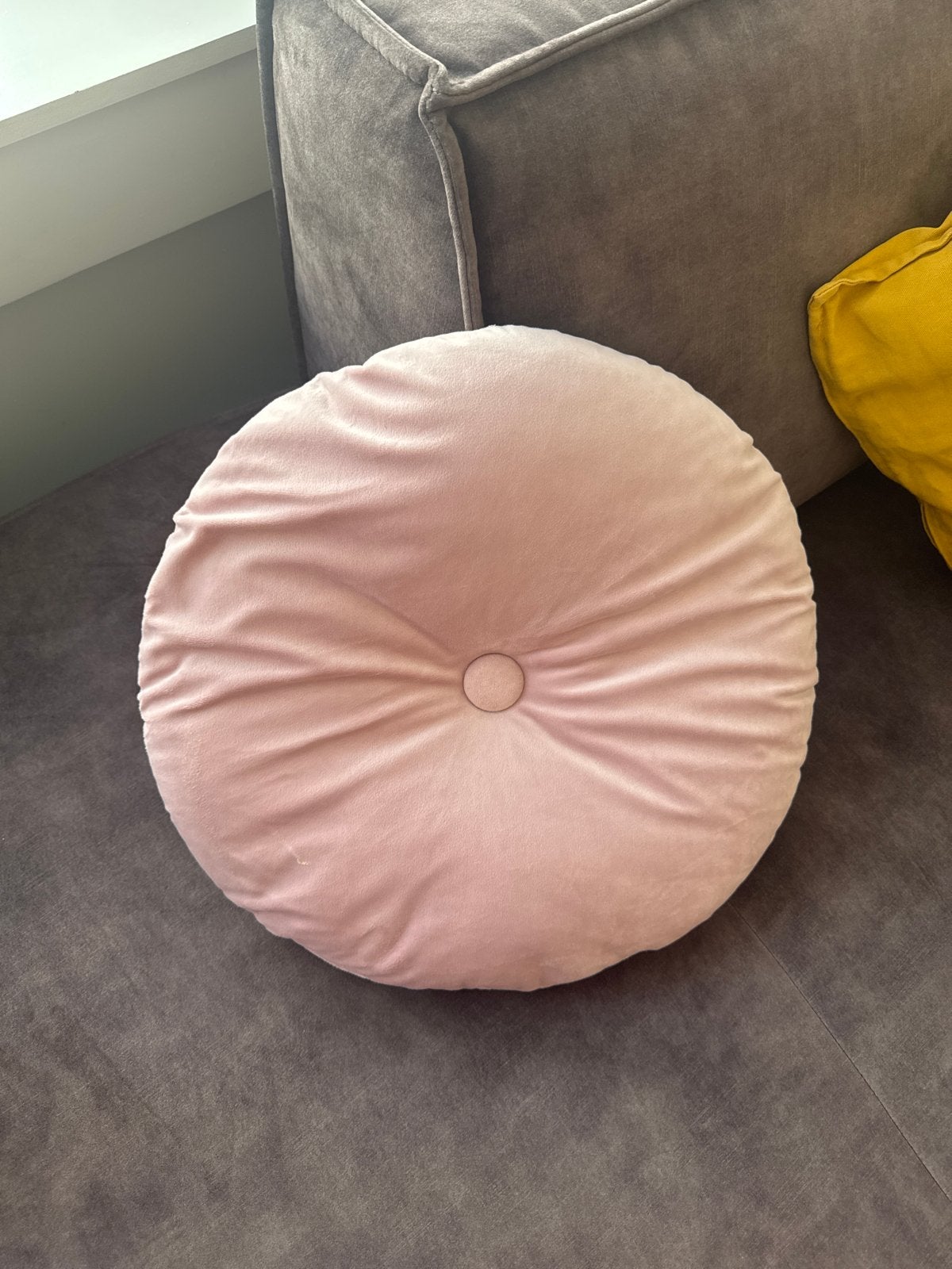 Rond roze sierkussen, Inclusief binnenkussen, Rond, Ophalen of Verzenden, Zo goed als nieuw