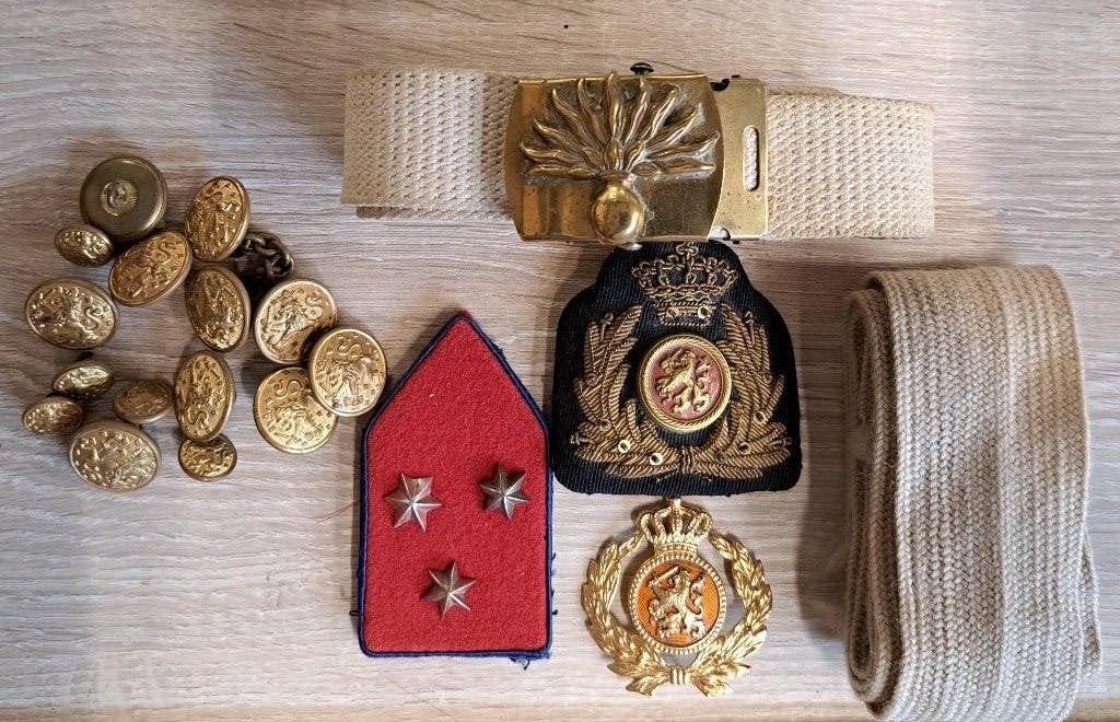 Tris Emblemen, knopen , diversen, Verzamelen, Militaria | Algemeen, Verzenden, Landmacht, Nederland, Embleem of Badge