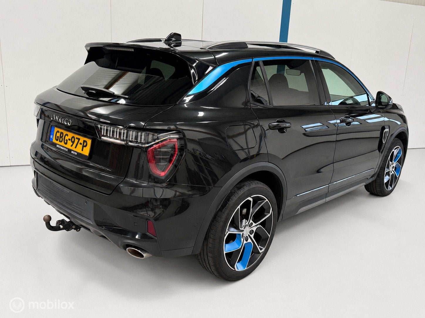Lynk & Co 01 1.5 PANO / TREKHAAK / ADAPTIVE CRUISE / SOH 96%, Euro 6, Zwart, Bedrijf, 1854 kg