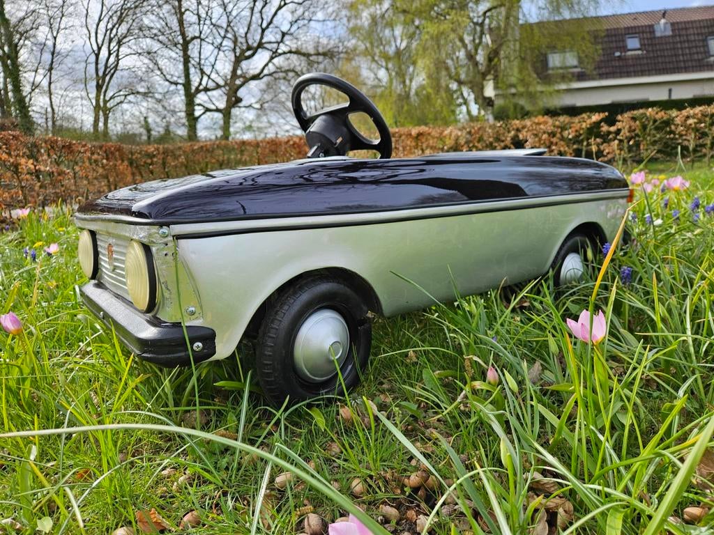 Moskvich Trapauto - Vintage Stijl voor Kinderen, Antiek en Kunst, Ophalen