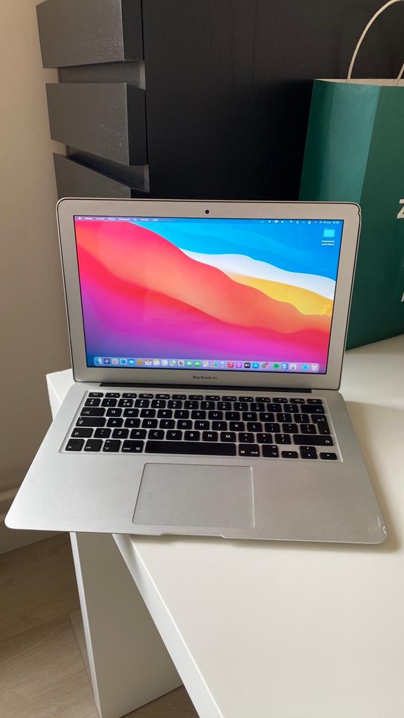 MacBook Air 13 inch 2014 i5 4GB 256 SSD incl. Nieuwe oplader, Computers en Software, Apple Macbooks, Gebruikt, 256 GB, Qwerty