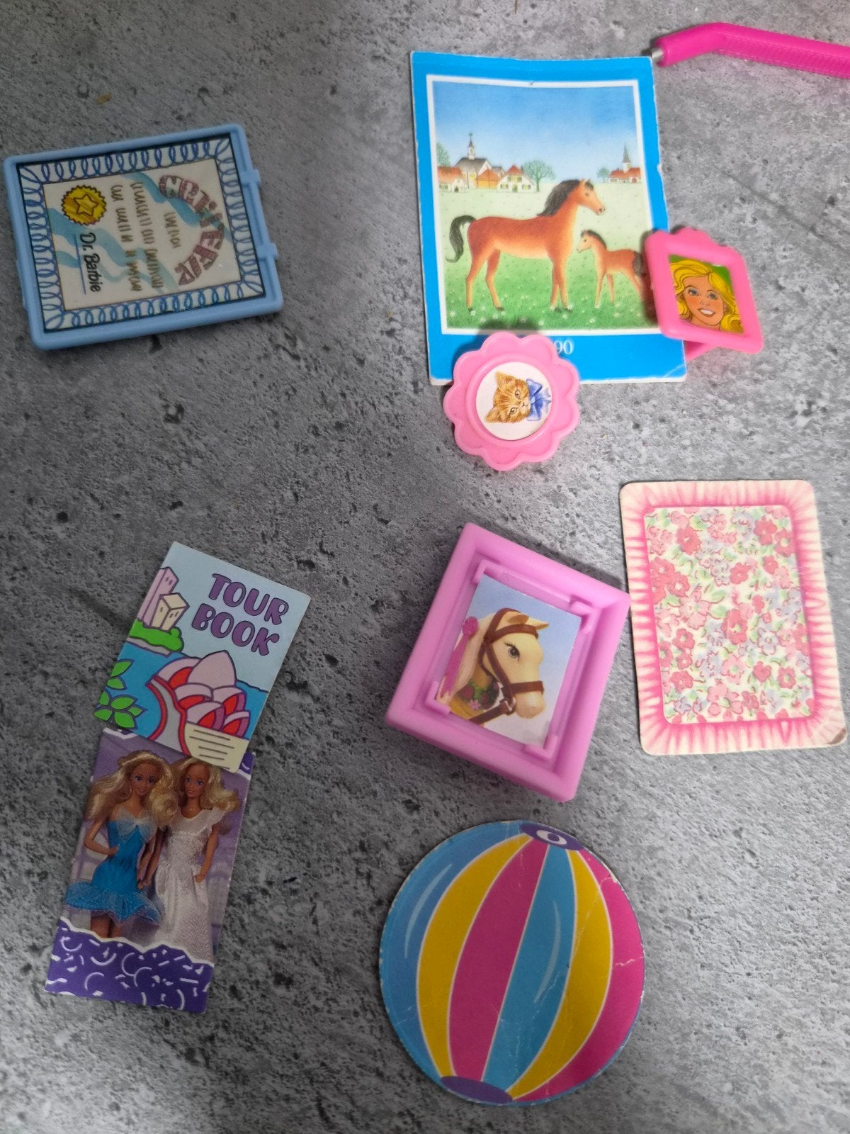 Barbie schilderijen en accessoires, Ophalen of Verzenden, Gebruikt