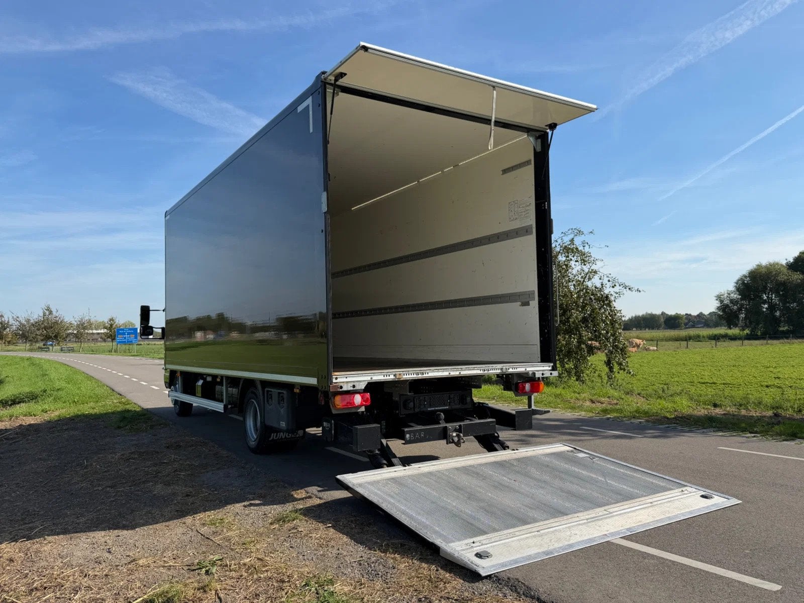Mitsubishi Fuso FUSO (bj 2022), Auto's, Automaat, Gebruikt, 4 cilinders, Overige brandstoffen