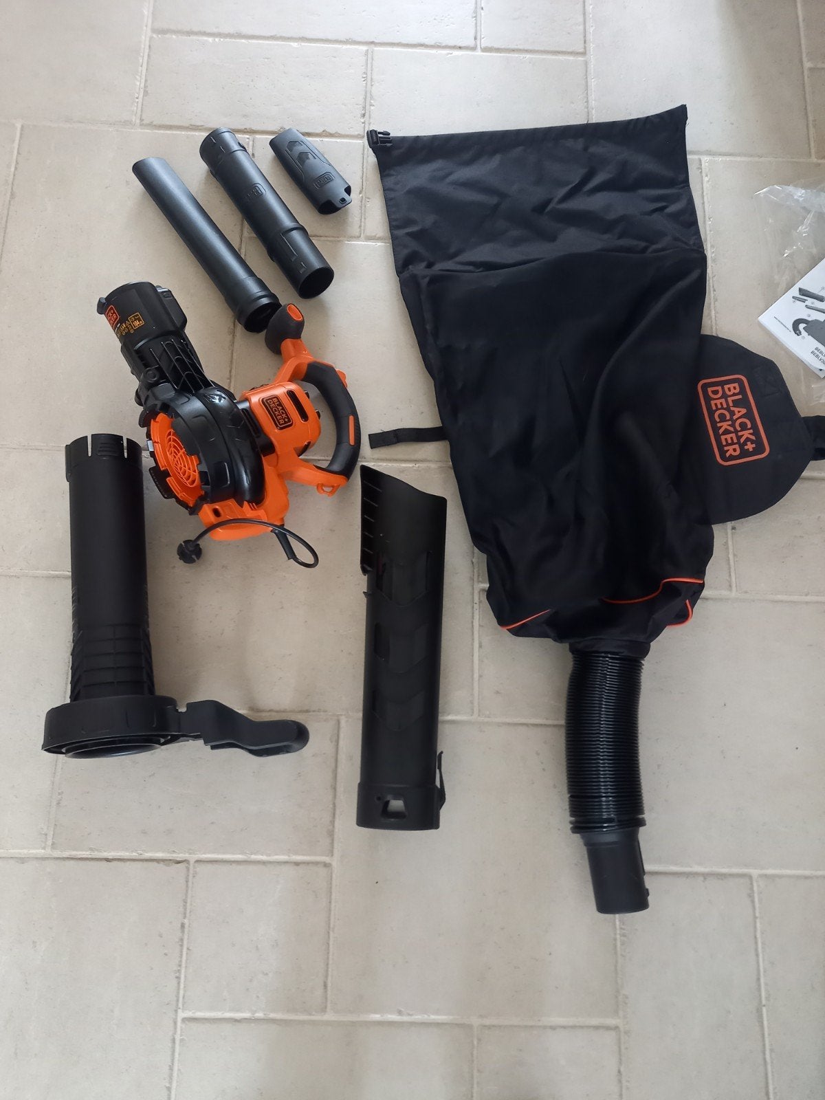 bladblazer bladzuiger versnipperaar black en decker nieuw, Ophalen, Nieuw, Black & Decker, Met opvangzak
