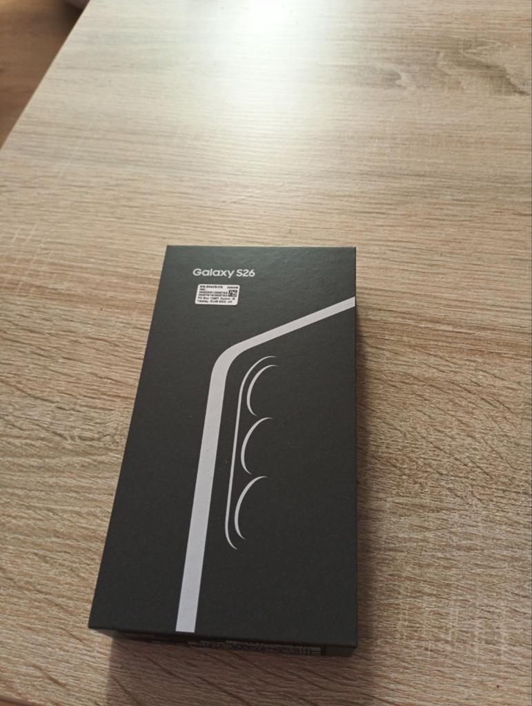 Samsung Galaxy s26 256 gb 1 week oud, Zwart, Ophalen of Verzenden, Zo goed als nieuw, 128 GB