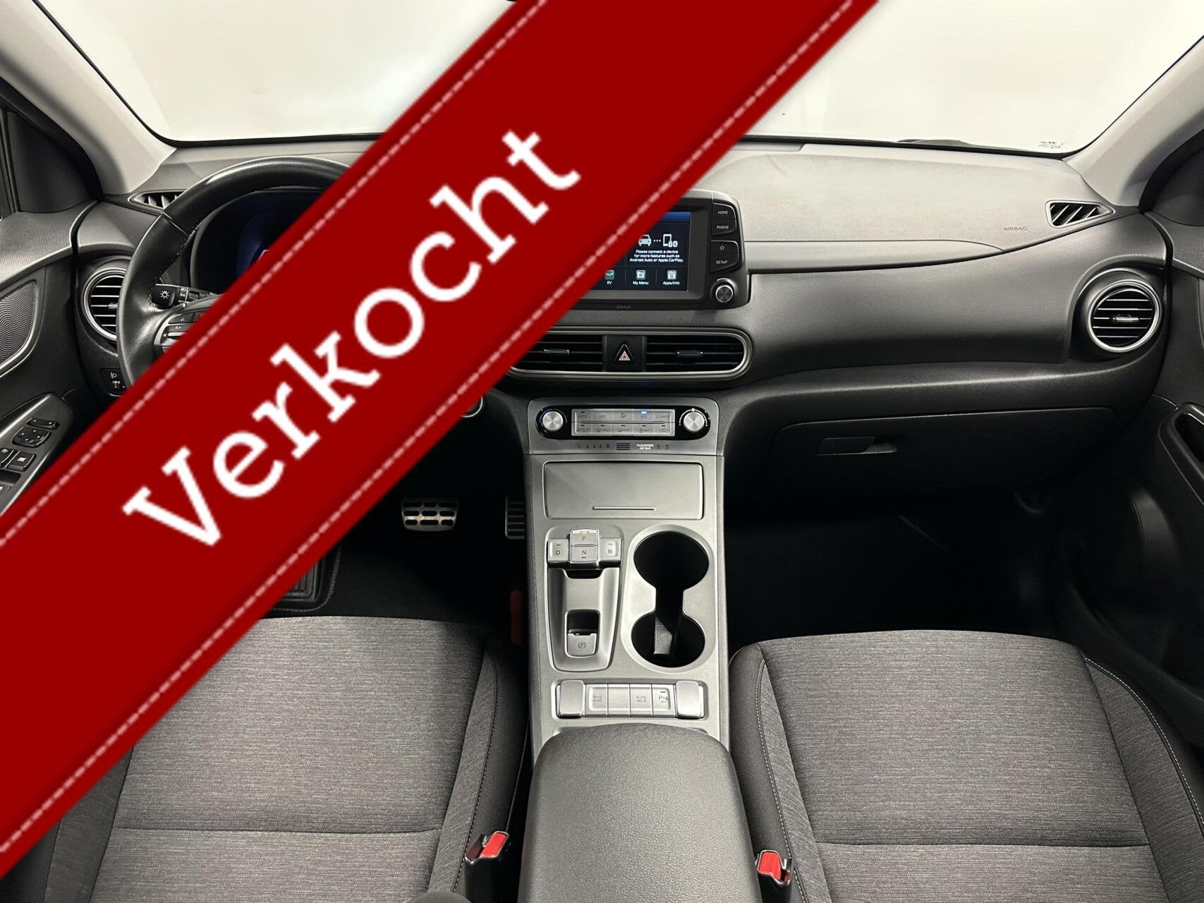 Hyundai Kona EV Comfort 64 kWh 3 Fase 100% SOH Warmtepomp CA, Auto's, Hyundai, Stof, Gebruikt, Met garantie (alle), Zwart