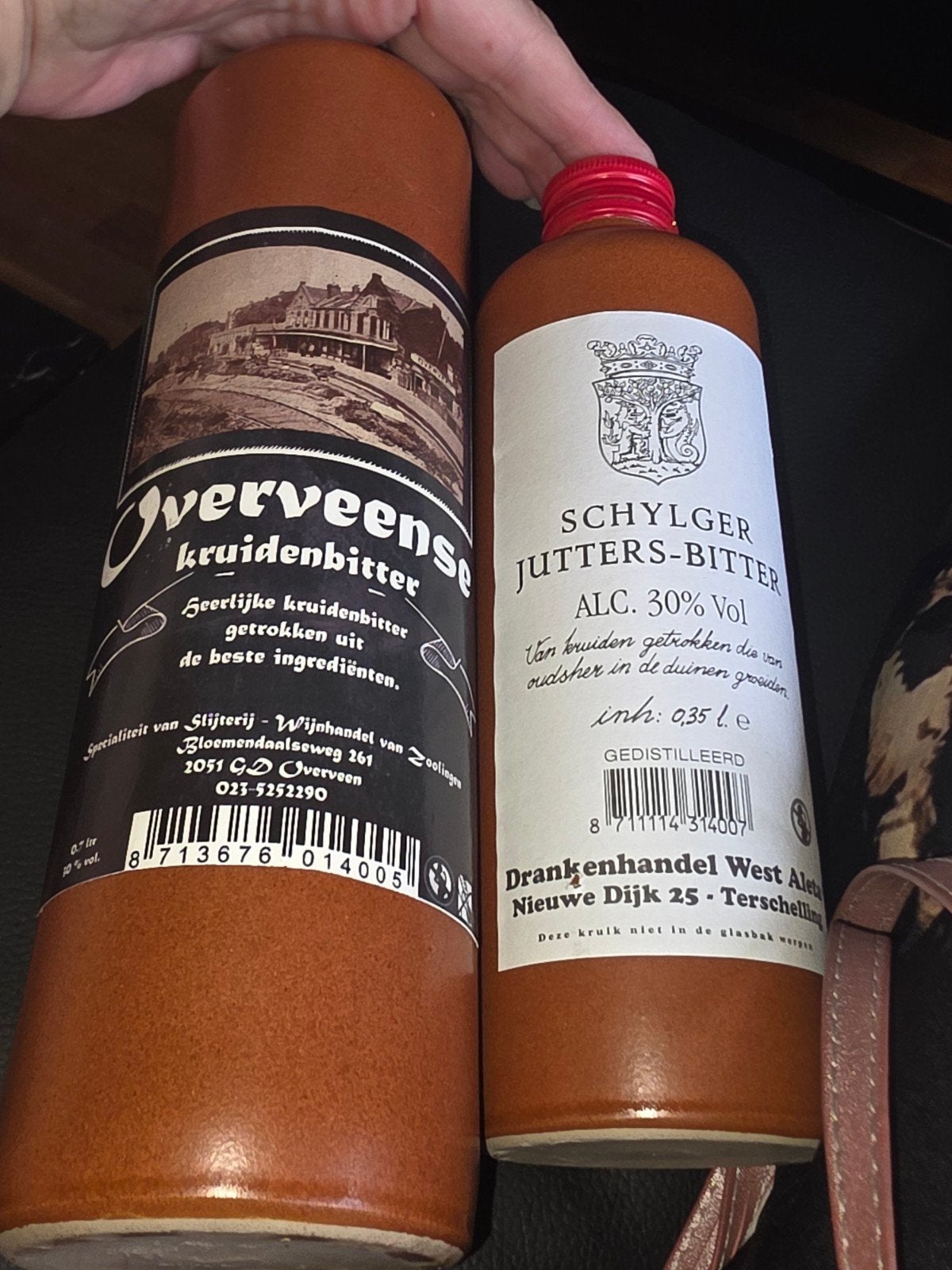 2x kruidenbitter. Niet open geweest. oud?, Ophalen of Verzenden