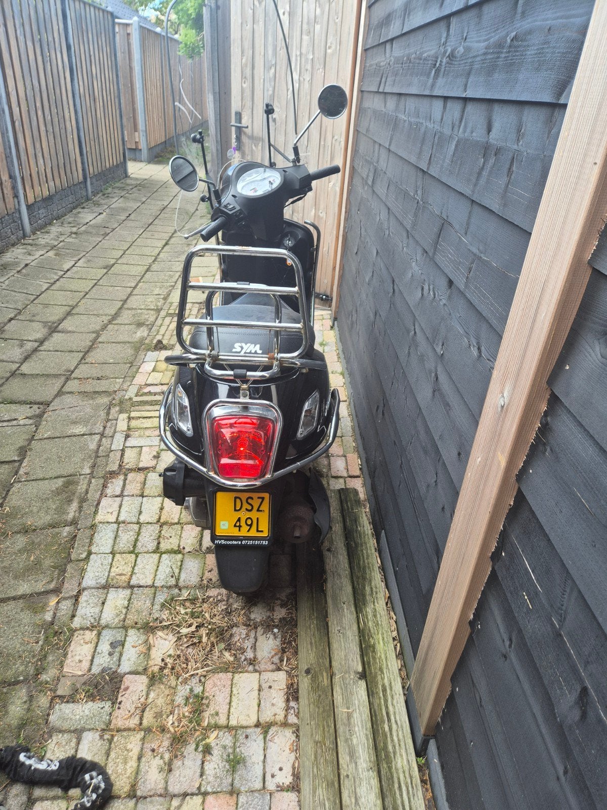 Sym Fiddle II scooter - Zwart, zo goed als nieuw, Ophalen, Maximaal 45 km/u, Zo goed als nieuw, Benzine