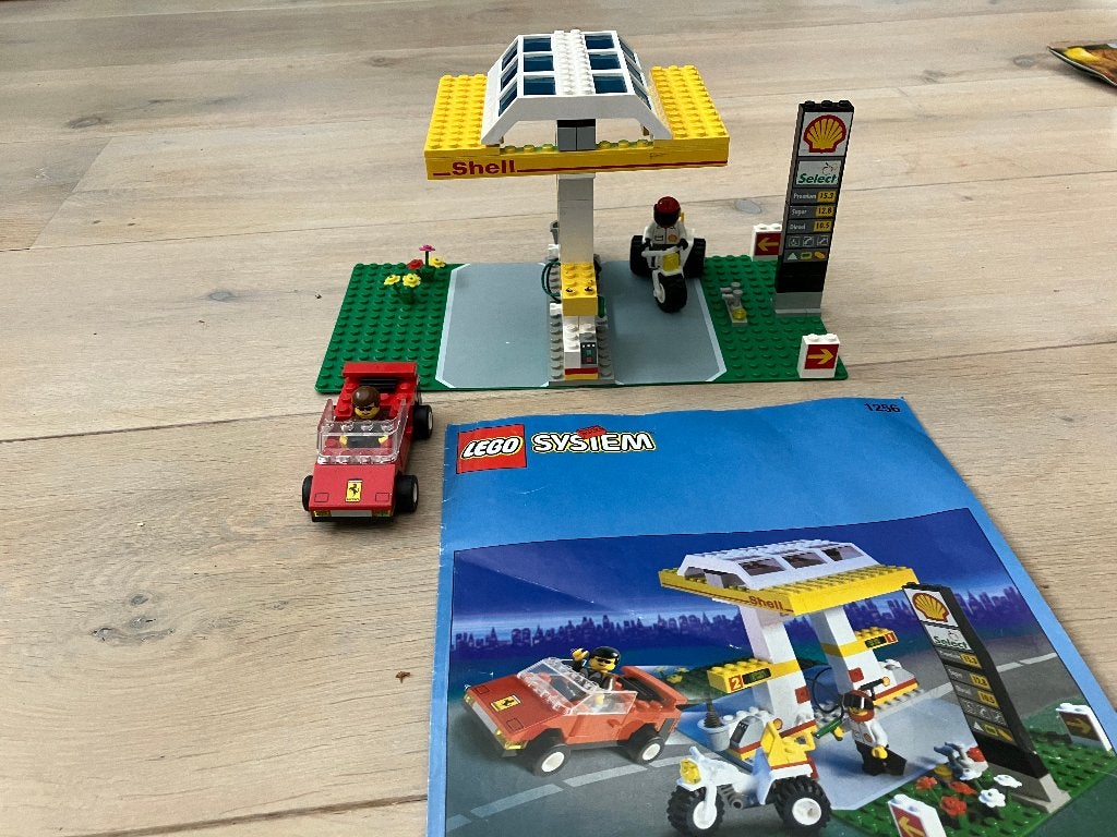 Lego Shell tankstation met auto en motor (set 1256), Lego, Ophalen of Verzenden, Inclusief instructies, Complete set