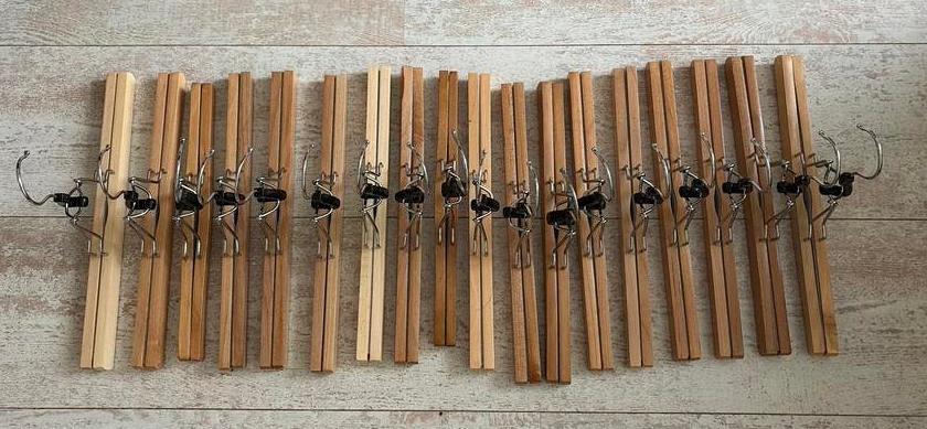 Broek/rok hangers 18 stuks, Ophalen of Verzenden, Zo goed als nieuw, Hout