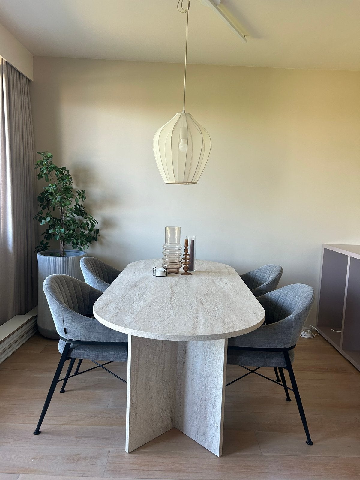 5 MXSOFA eetkamerstoelen - Miami Ash (grijs), Huis en Inrichting, Stoelen, Zo goed als nieuw, Vijf, Zes of meer stoelen, Stof