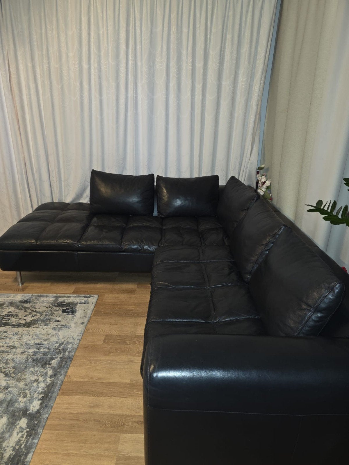 Prachtige zwarte Leren Hoekbank - Comfortabel en Stijlvol, Huis en Inrichting, Ophalen, 250 tot 300 cm, 100 tot 125 cm, Hoekbank