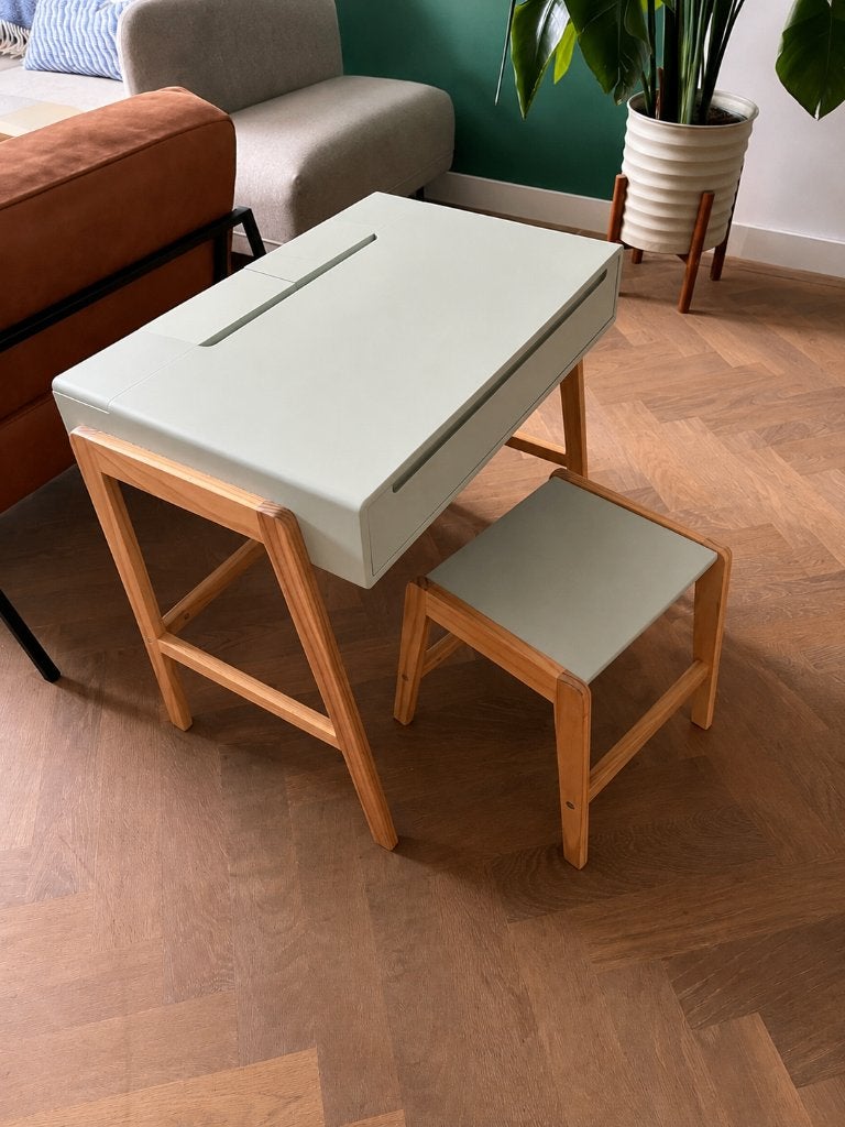 Mimizan kinderbureau met krukje - Maisons du Monde, Ophalen, Gebruikt, Tafel(s) en Stoel(en)