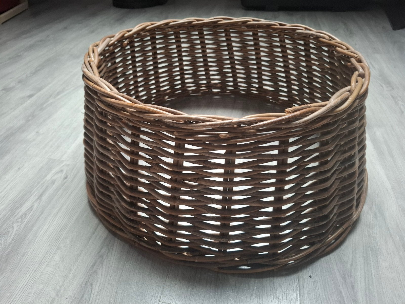 Rieten mand voor kerstboom, Ophalen, Zo goed als nieuw, Rond, Riet