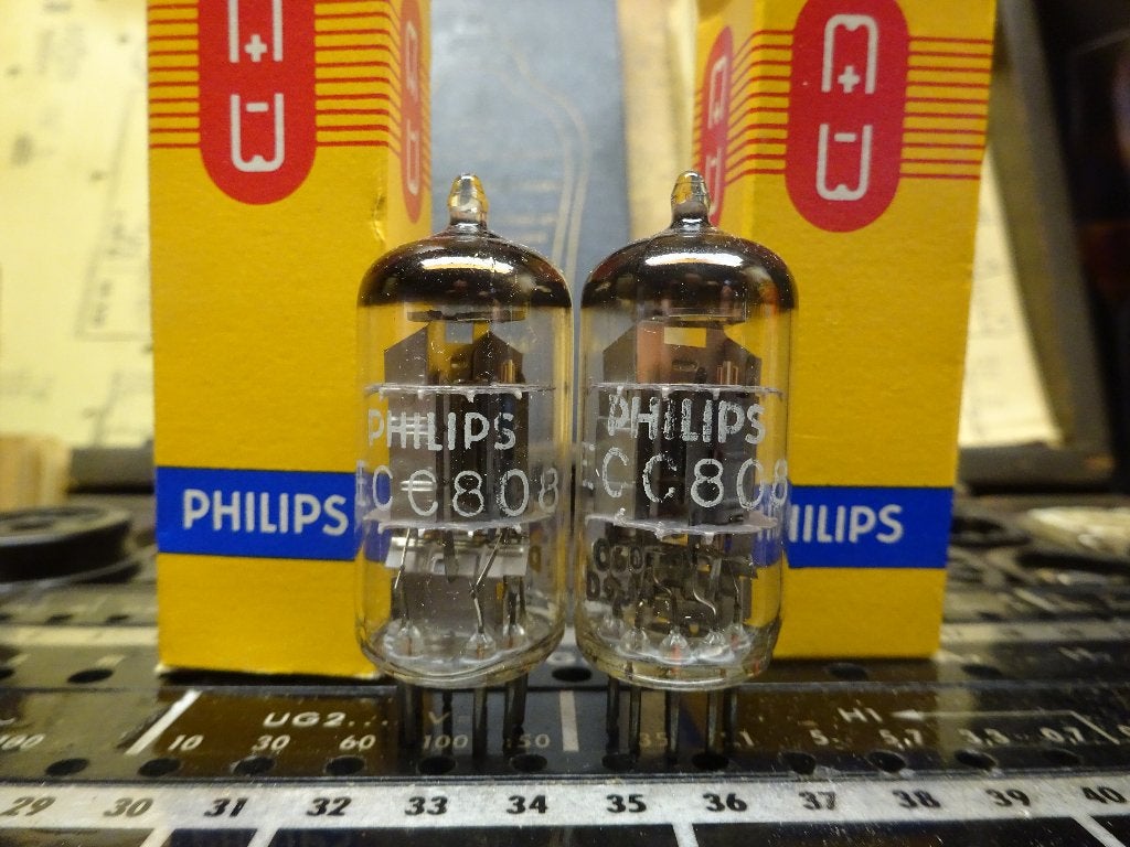 matched paartje ECC808 van philips / Valvo nieuw in doos ., Ophalen of Verzenden, Versterker