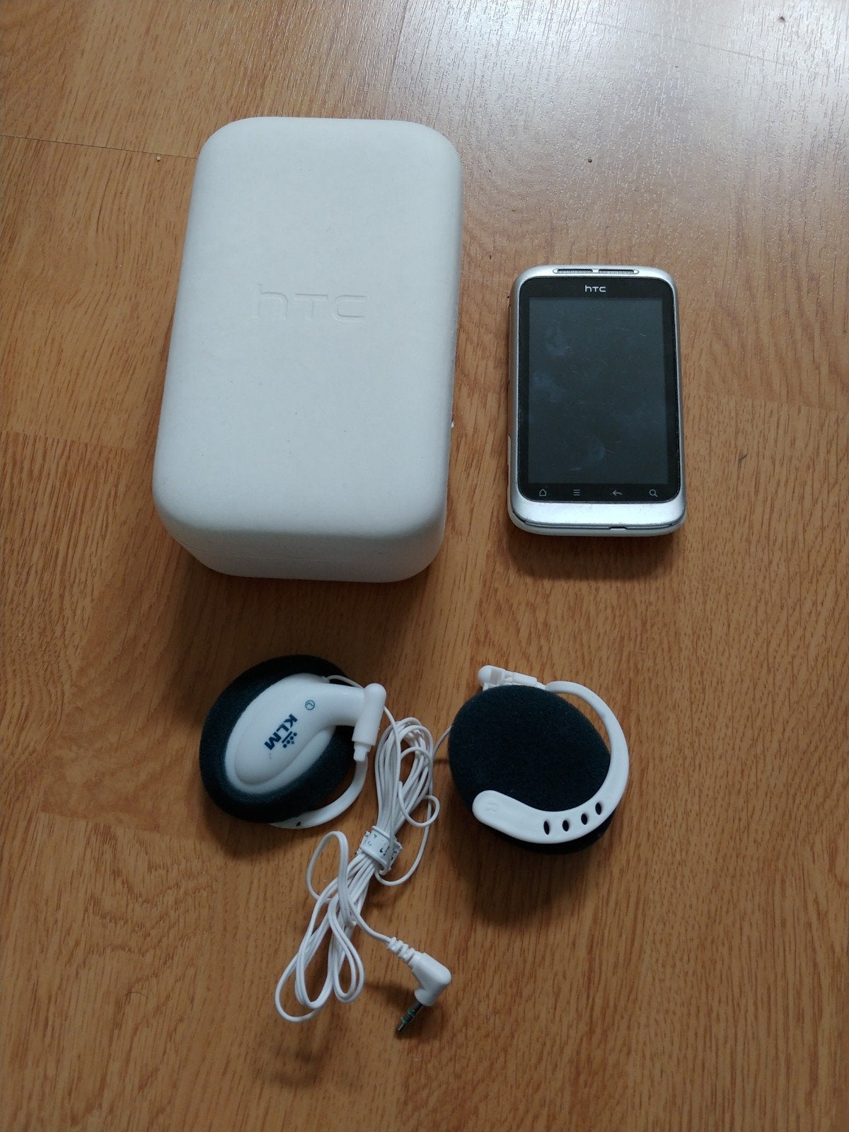 Partij HTC telefoons en koptelefoon, Telecommunicatie, Mobiele telefoons | HTC, HTC, Gebruikt, 3 tot 6 megapixel, Ophalen of Verzenden