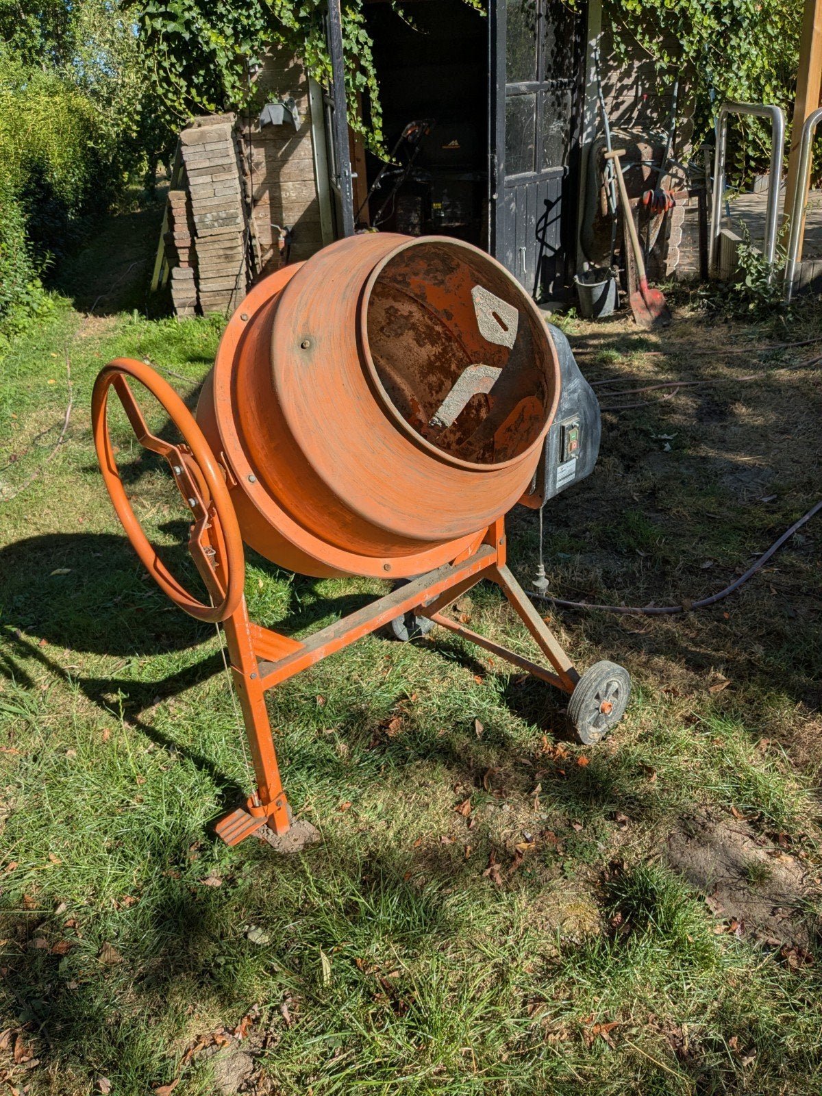 Timbertech Betonmolen 140 liter, Ophalen, Gebruikt