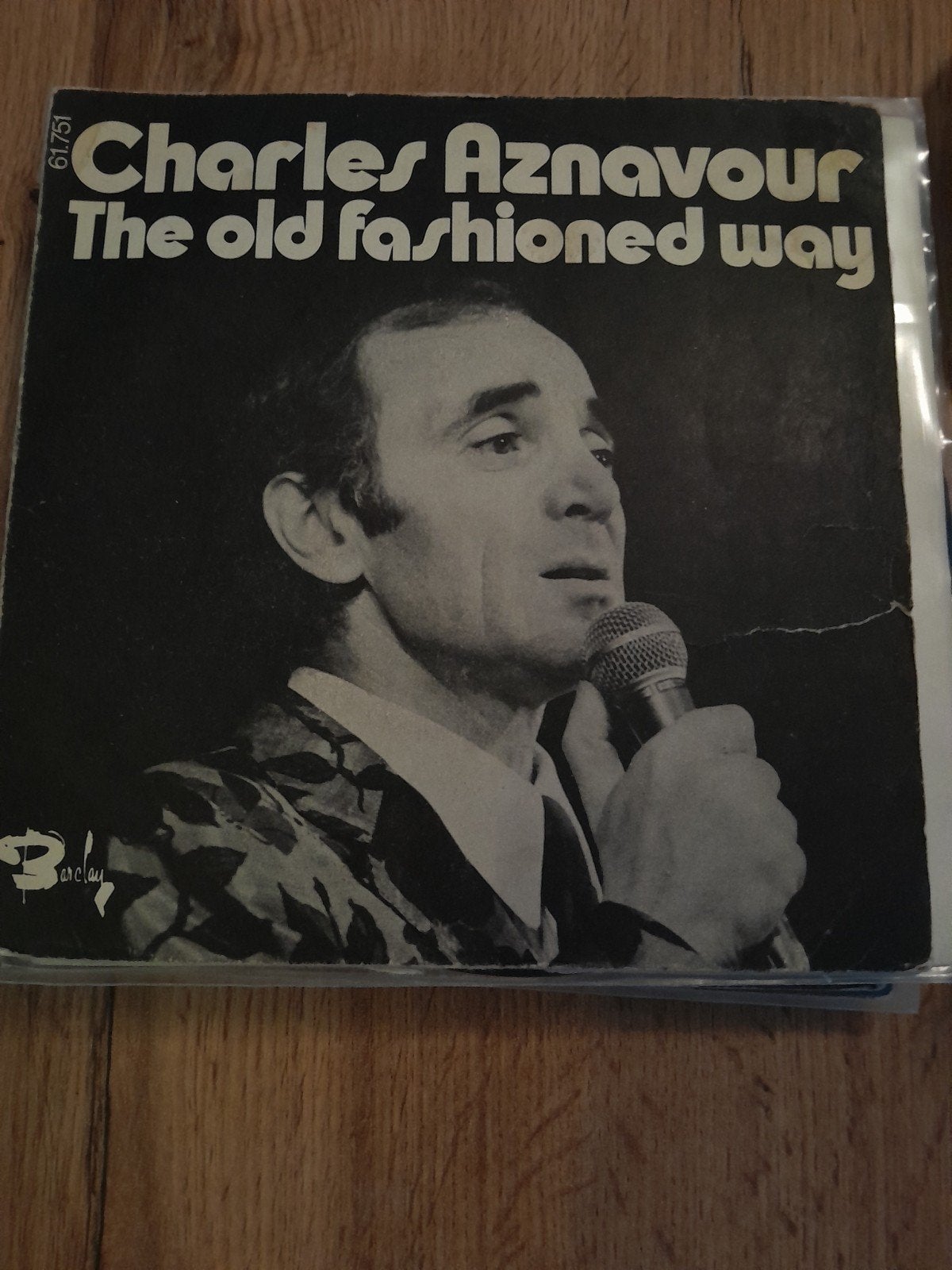 Charles aznavour 7inch the old fashioned way, Ophalen of Verzenden, Zo goed als nieuw, Pop