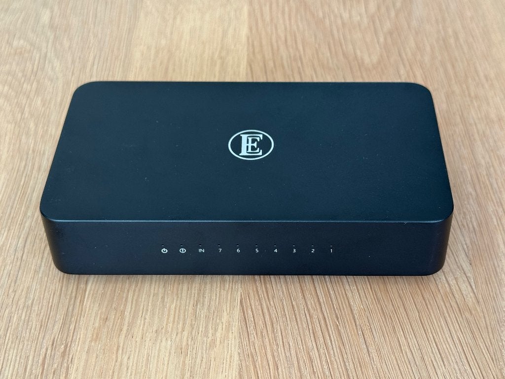 English Electric 8Switch (nieuw), Audio, Tv en Foto, Audiokabels en Televisiekabels, Ophalen of Verzenden, Nieuw, Minder dan 2 meter