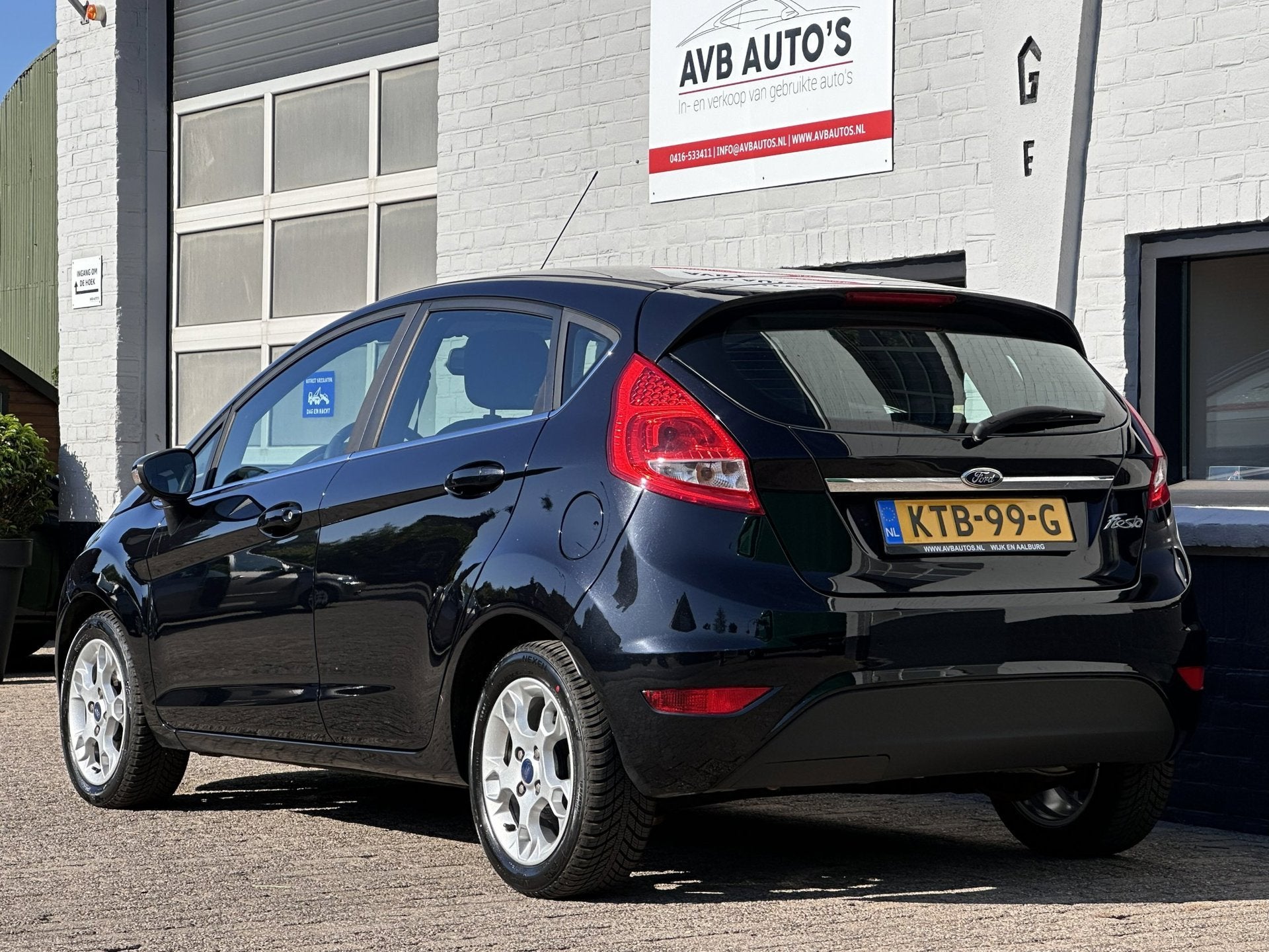 Ford FIESTA 1.25 Titanium Clima USB Aux Stoelverwarming, Auto's, Ford, Voorwielaandrijving, Euro 5, Stof, 82 pk