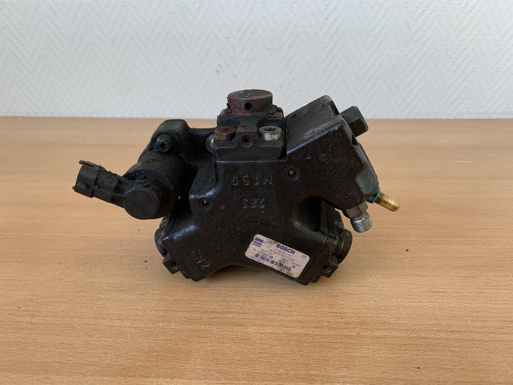 dieselpomp opel corsa D 1.3 CDTi 2009 2014 0445010247 A13DTE, Gebruikt, -, -, Opel