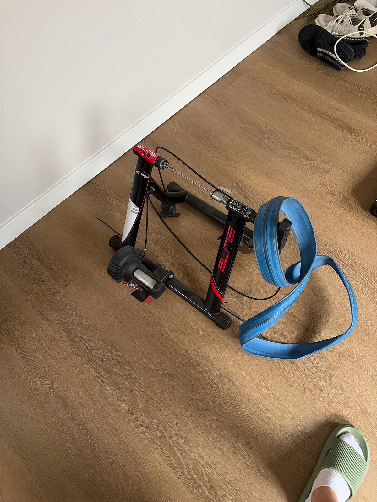 Elite Volare Mag fietstrainer met Tacx trainingsband, Ophalen, Gebruikt