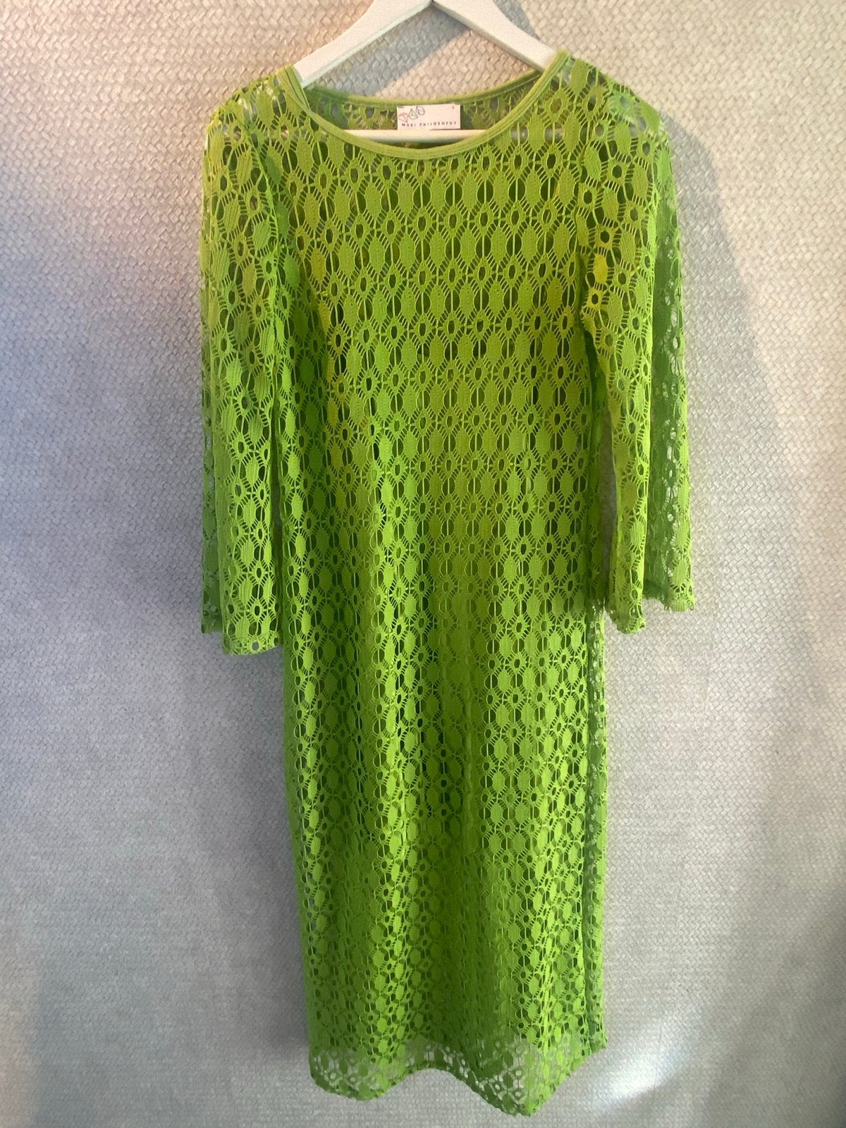 Groene maxi jurk met broderie anglaise en onderjurk, Nieuw, Ophalen of Verzenden, Maat 36 (S), Onder de knie