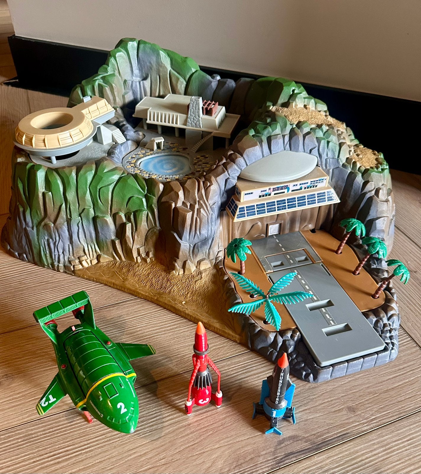 Thunderbirds Tracy Island Matchbox set inclusief TB1 2 3 4, Ophalen of Verzenden, Gebruikt