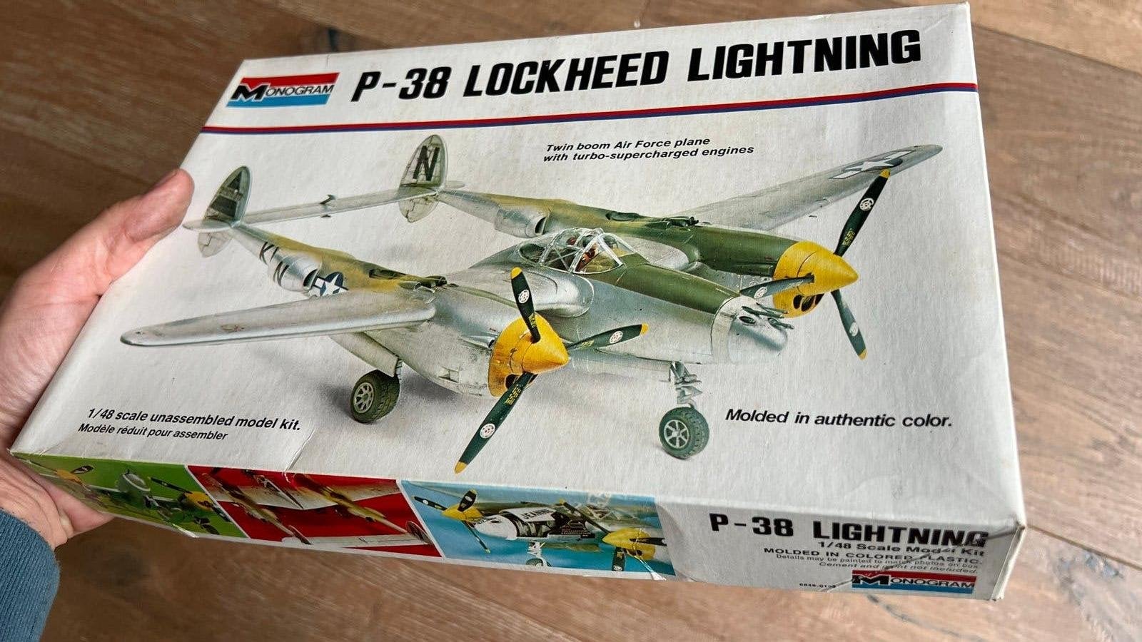 1/48 Monogram P-38 Lockheed Lightning, Nieuw, Groter dan 1:72, Vliegtuig, Ophalen