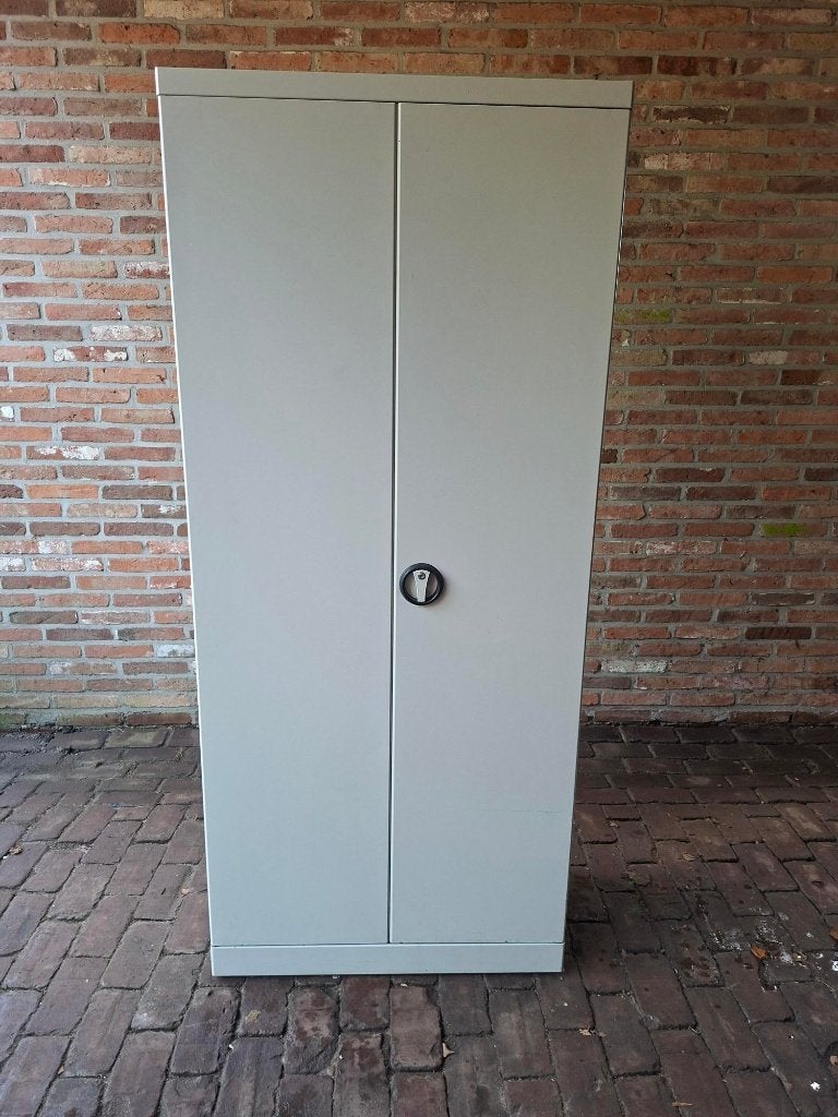 Goede, degelijke archiefkast, dossierkast, metalen kast!