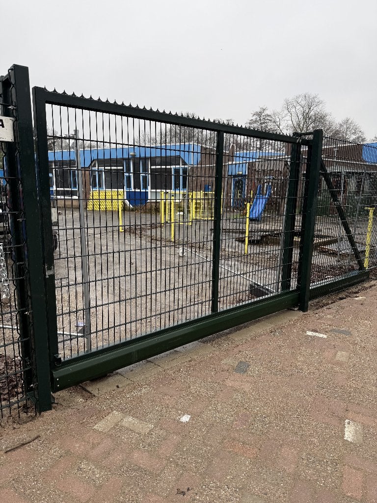 Schuifpoorten dubbelstaafmat 500x210 | 4 stuks beschikbaar, Tuin en Terras, Tuinhekken en Hekwerk, Ophalen, Gebruikt, IJzer, Dubbelstaafmat hekwerk