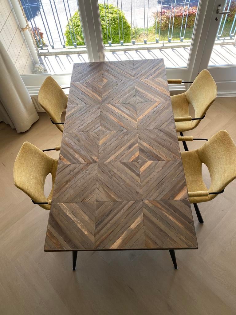 Eettafel teakhout met visgraat / mozaïek blad - 180x90cm, Ophalen, Zo goed als nieuw, 4 tot 6 stoelen
