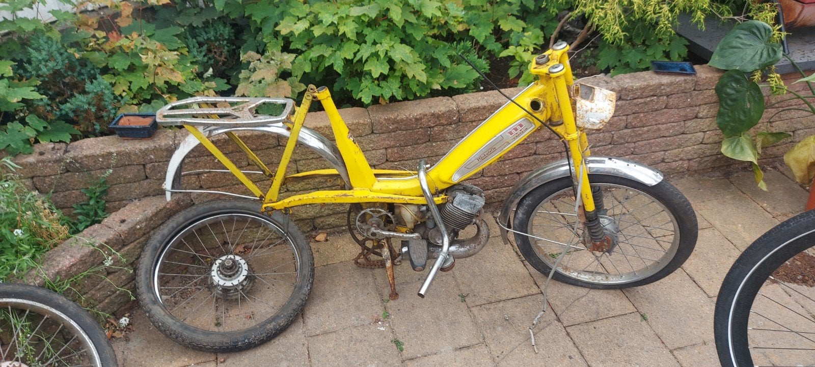 2 mobylette frames voor onderdelen, Fietsen en Brommers, Brommeronderdelen | Oldtimers, Gebruikt, Overige merken, Blok, Ophalen