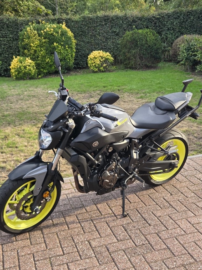 Yamaha MT-07 met diverse accessoires, 2 cilinders, Motorrijbewijs A, Gebruikt, Particulier