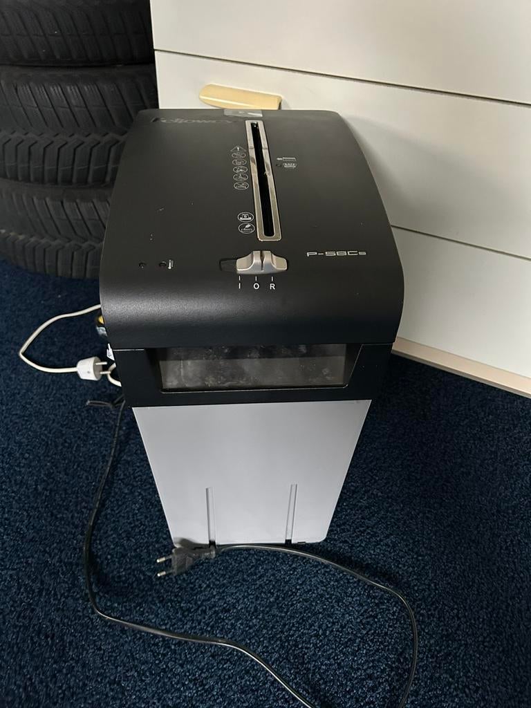 Papier versnipper laar prijs 20 euro, Kunststof, Ophalen of Verzenden, Zo goed als nieuw, Minder dan 10 liter