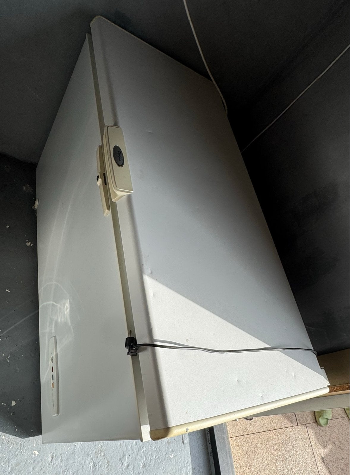 Whirlpool vrieskist A, 287L, topconditie, met wieltjes, Vrieskist, Zo goed als nieuw, Energieklasse A of zuiniger, Vrijstaand